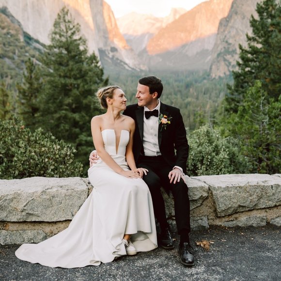 Petite BHLDN Willowby by Watters Brannox Wedding Gown - size 0/2 - Picture 5 of 14